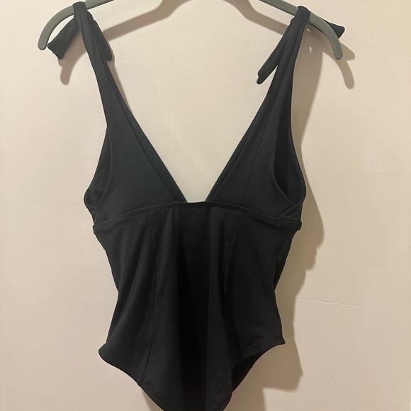 LSPACE ONE-PIECE “ISABELLE” SWIMSUIT - Picture 3 of 7